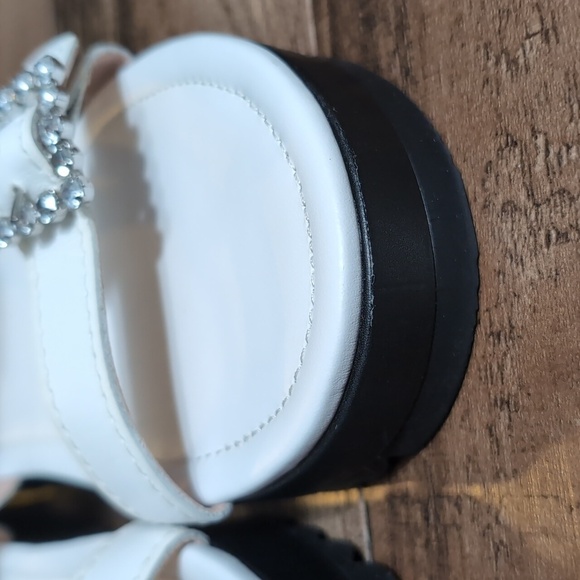 Schutz Ruth Embellished Leather Flatform Slingback Sandals Size 8.0 In White 1.5 - Picture 12 of 12